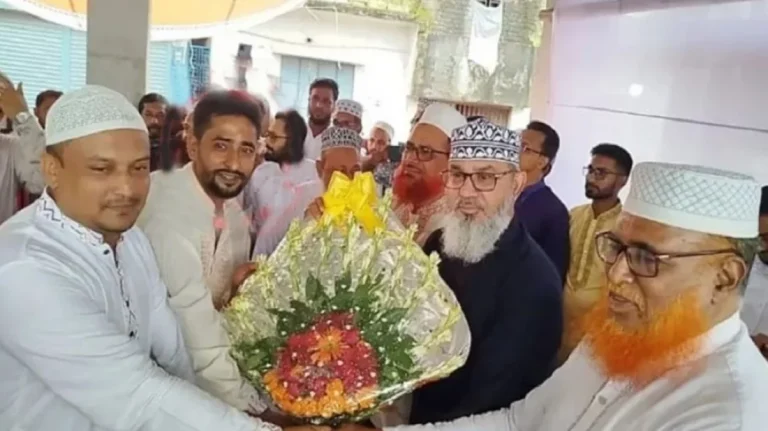 চাঁদাবাজি ও মাদক ব্যবসার অভিযোগে স্বেচ্ছাসেবক দল থেকে বহিষ্কৃত নেতা যোগ দিলেন জামায়াতে