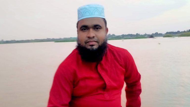 চাকরির জন্য টাকা নেয়ার অভিযোগ, চাপের মুখে ফেরত দিলেন জামায়াত নেতা